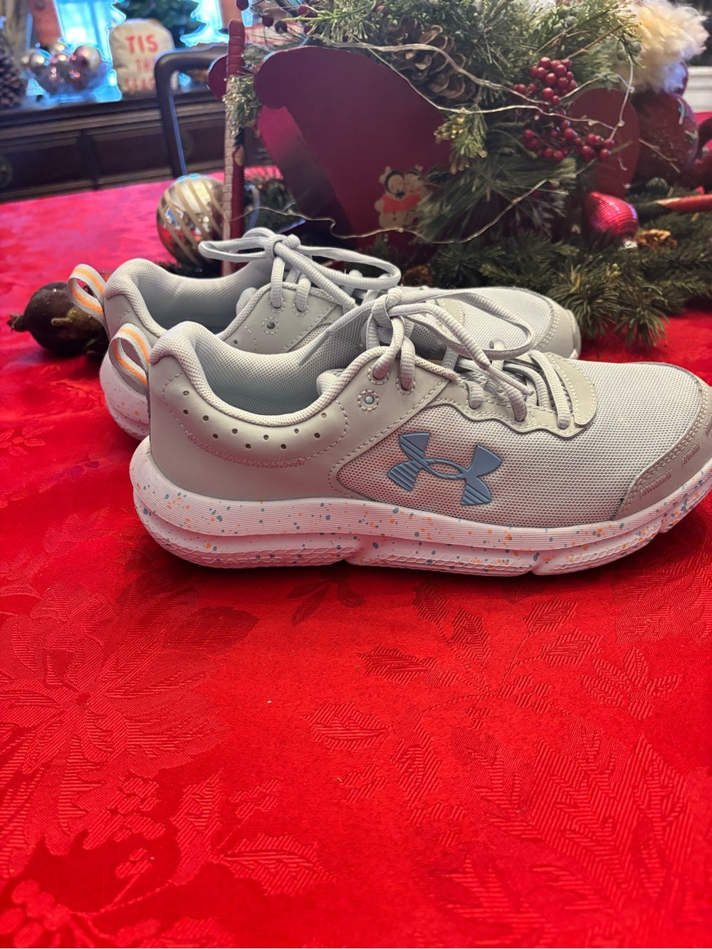Under Armour UA Women's Charged Assert 10 PNTSP sneakers size 8 - Picture 3 of 6